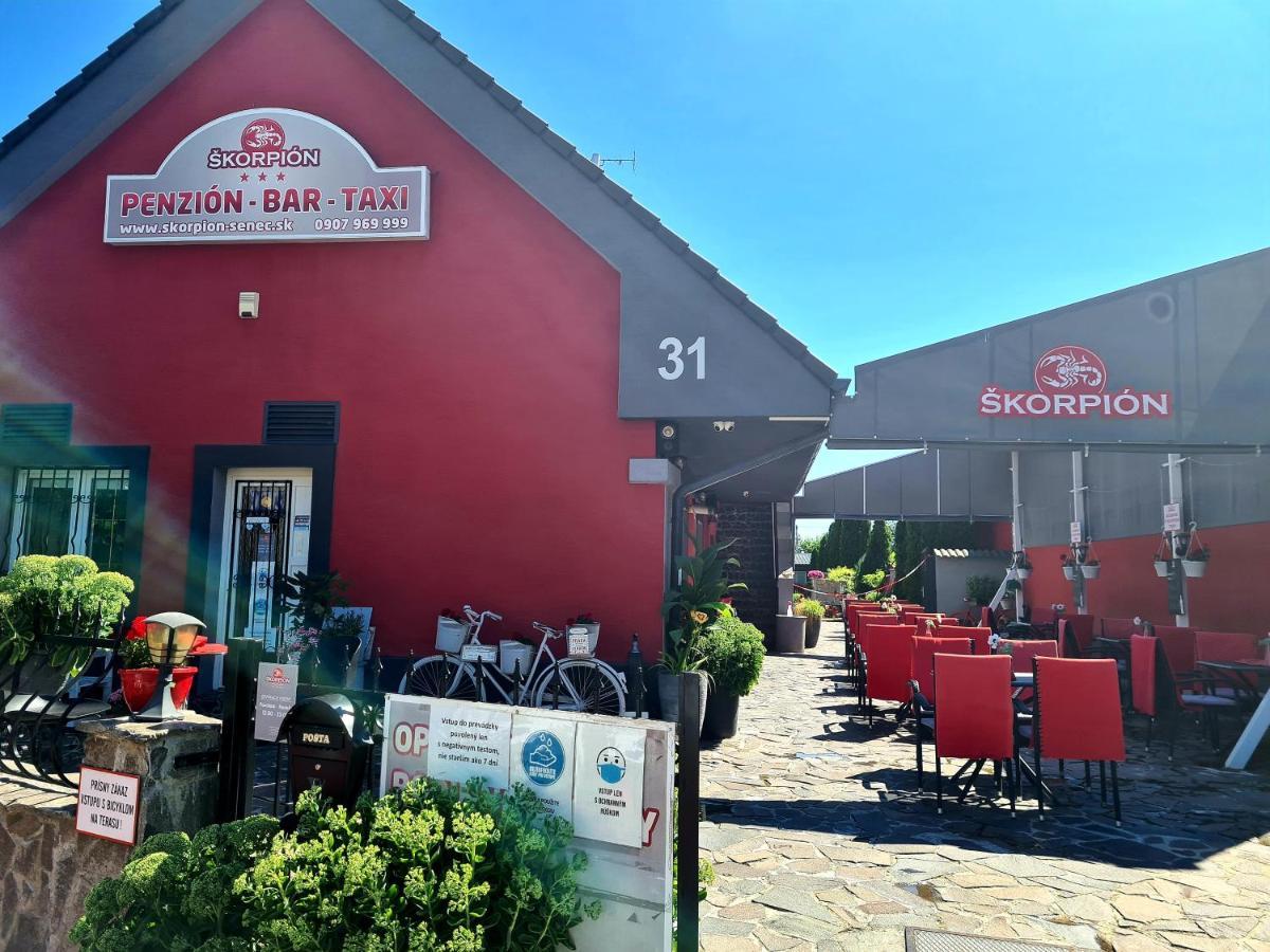 Penzion Skorpion Senec Bagian luar foto